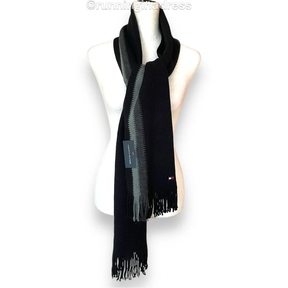 NWT Tommy Hilfiger Knit Winter Scarf In Black And Grey With Logo